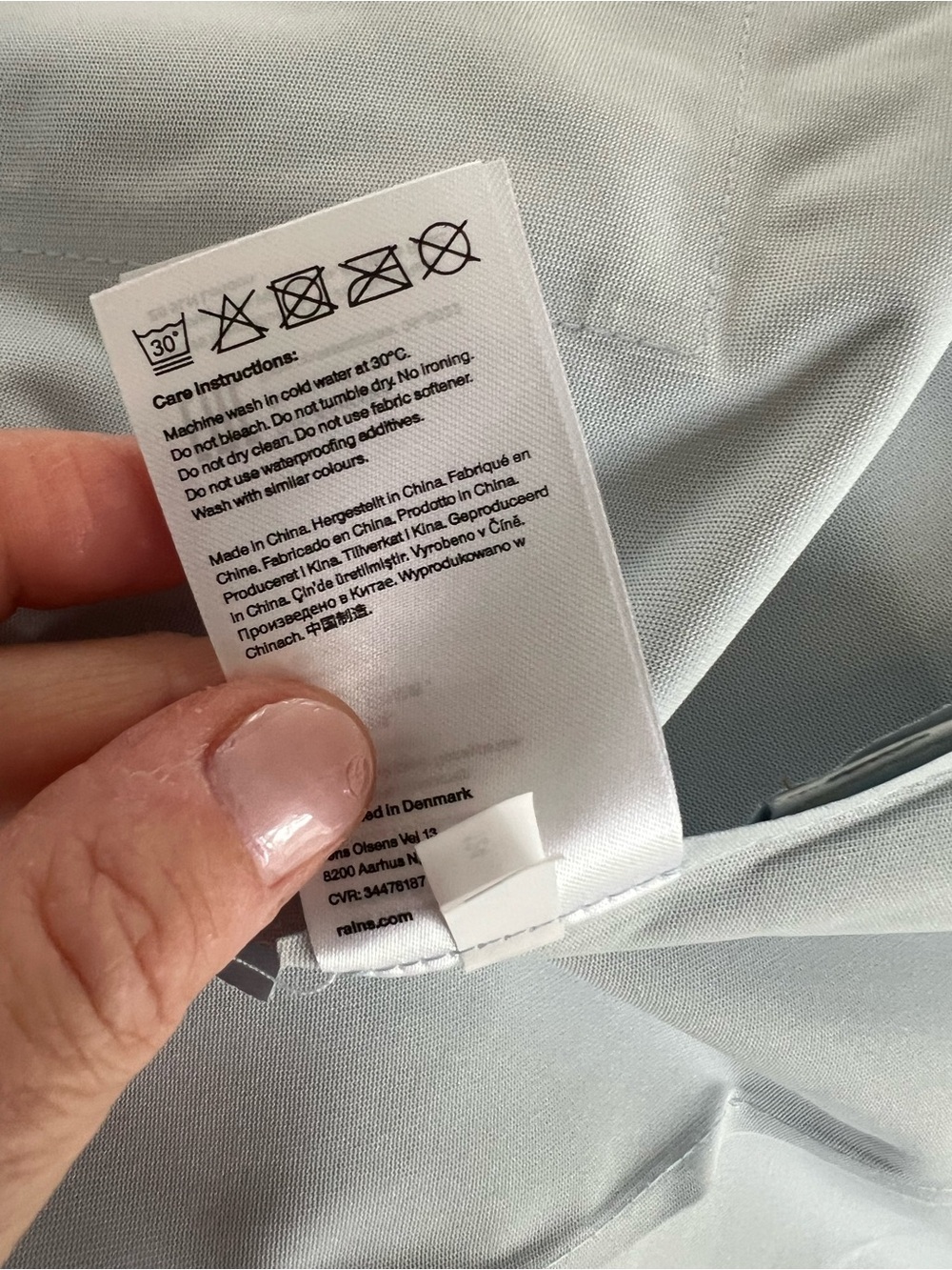☔️ NWT RAINS Women’s Curve Rain Coat in Sky Blue - Picture 11 of 11